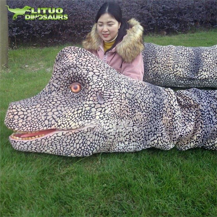 2Brachiosaurus Puppet(001)